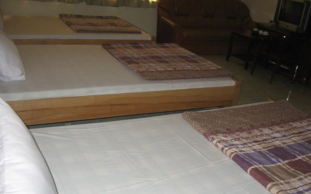 Ho Tay Hotel