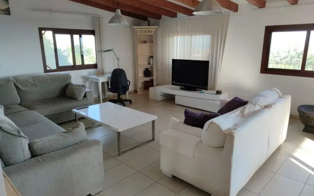 Sunset and Oceanview 1 Bedroom Apartment With Shared Pool