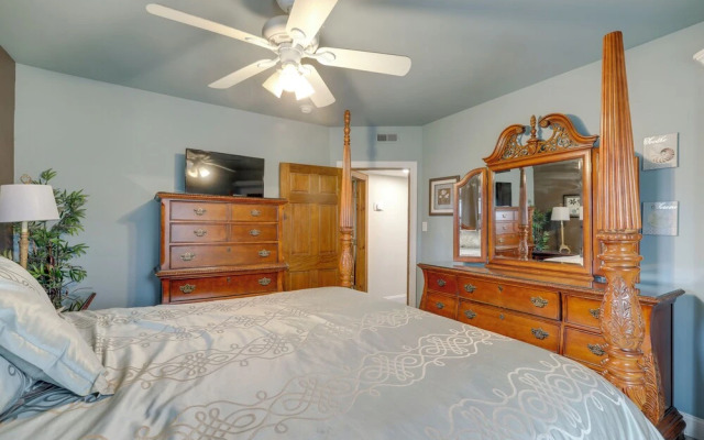 < 1/2 Mi to Boardwalk: Roomy Wildwood Retreat!