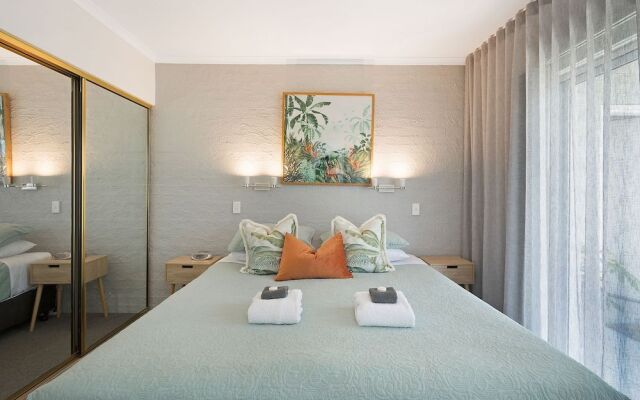 The Palms Apartments