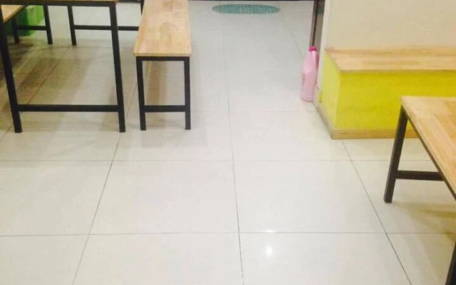 Dreambox Oxeraak Tan Binh - Hostel
