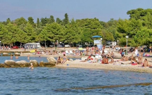 Ruža - Comfortable 2 Bedrooms Apartment - A1