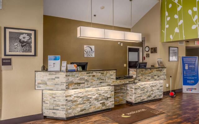 Rodeway Inn Airport