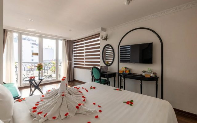 Hanoi House Hotel & Travel – Guest Rooms – Hanoi