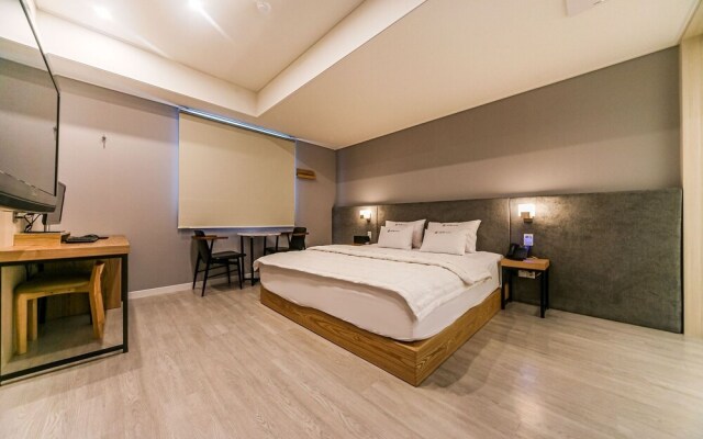 Pohang Sangdodong Hotel Palace