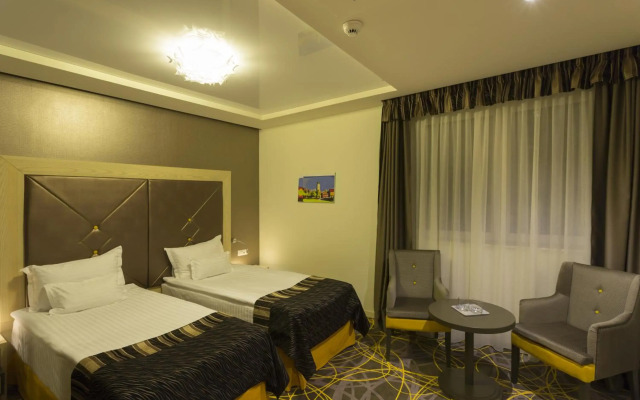 Exclusive Hotel & More