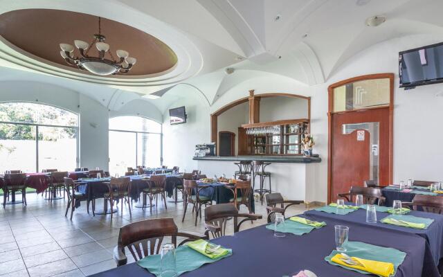 Hotel Hacienda Del Rio