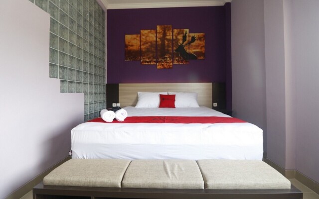 RedDoorz @ myRoom UMY