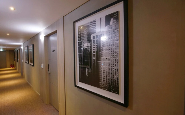 Asan Hotel Cube