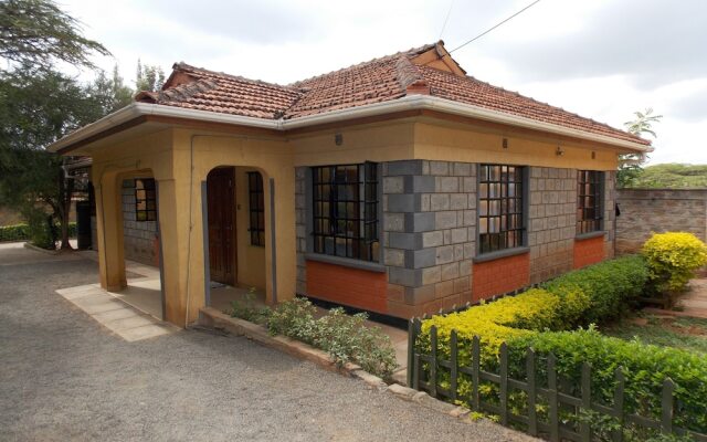 Stunning Villa in Private Compound in Nairobi, KE