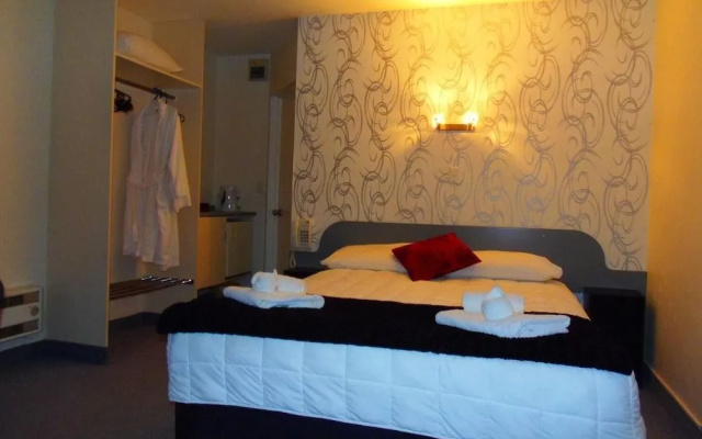 Kapiti Lindale Motel & Conference Centre