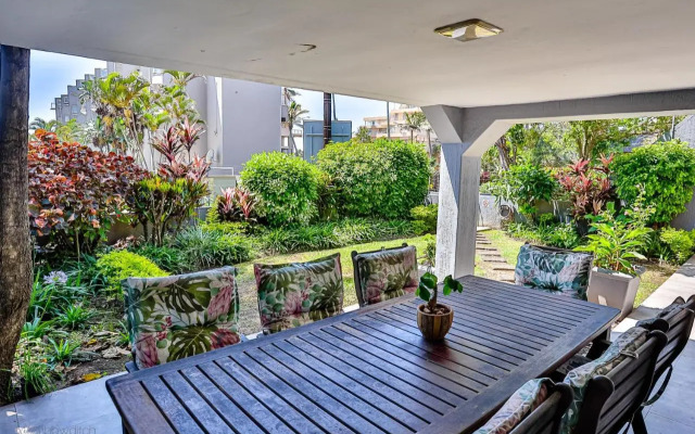 49 LaPirogue - Families only