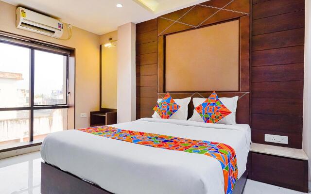 Fabhotel Eros 211