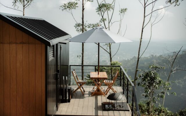 Bobocabin Dieng Pass, Batang
