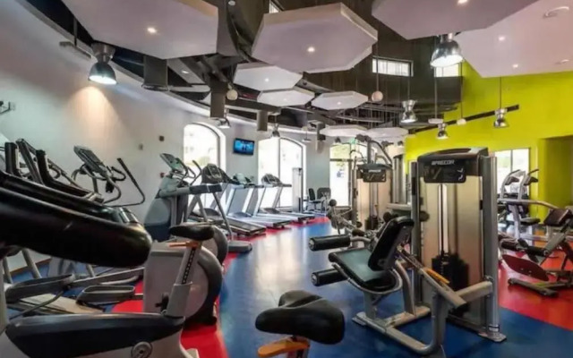 Urban Panda Hostel JBR Dubai