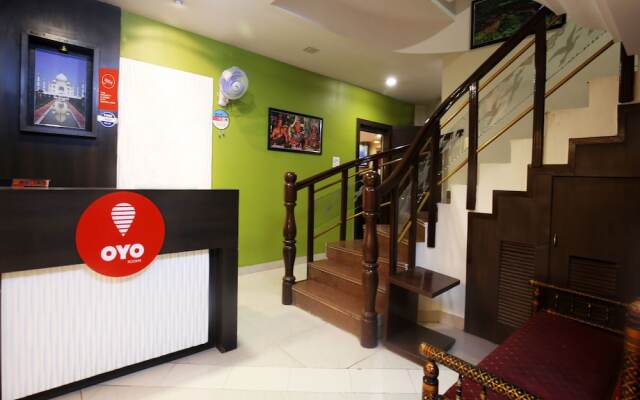 OYO 10416 Hotel Arts Executive