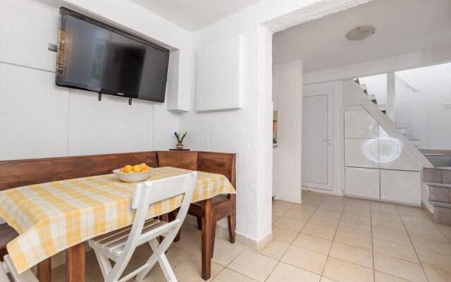 Amazing Home in Donja Klada With 3 Bedrooms, Outdoor Swimming Pool and Wifi