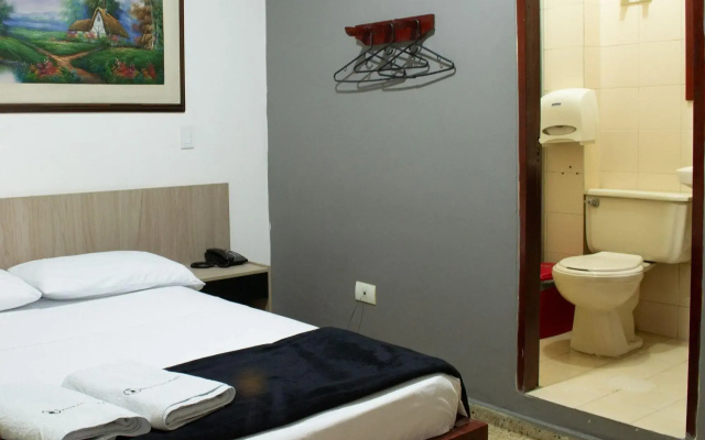 Hotel Caldas Plaza