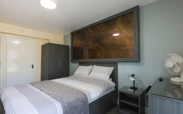 OYO Honeycroft Lodge