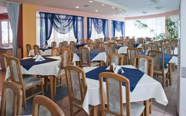 Regina Hotel