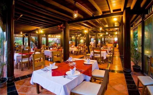 Sandhills Beach Resort & Spa