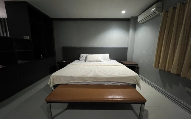 Garden Suite Hotel