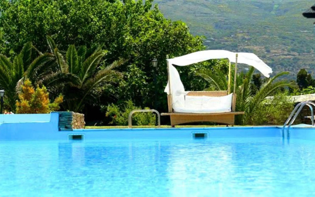 Paradise Art Hotel