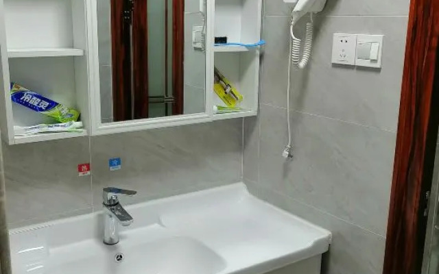 Nanning Langji Tianya Sensen Apartment