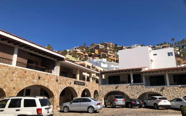 Pedregal Suites Downtown and Marina