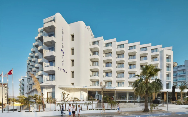 Lalila Blue Suites
