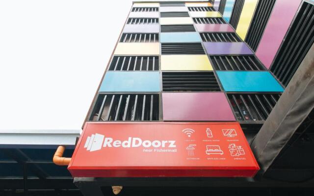 RedDoorz near Fishermall Quezon City