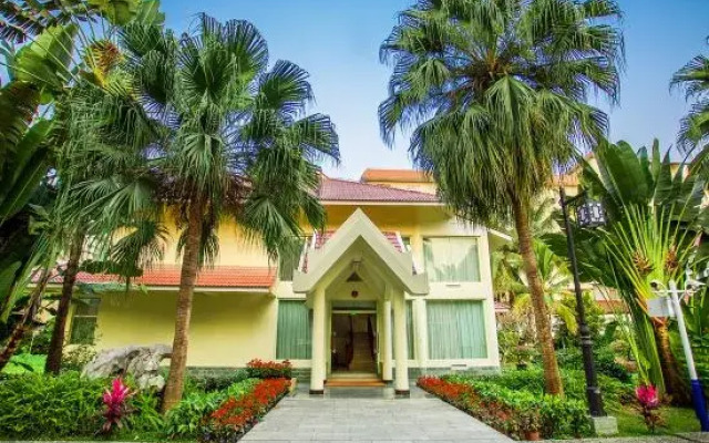 Crown Hotel