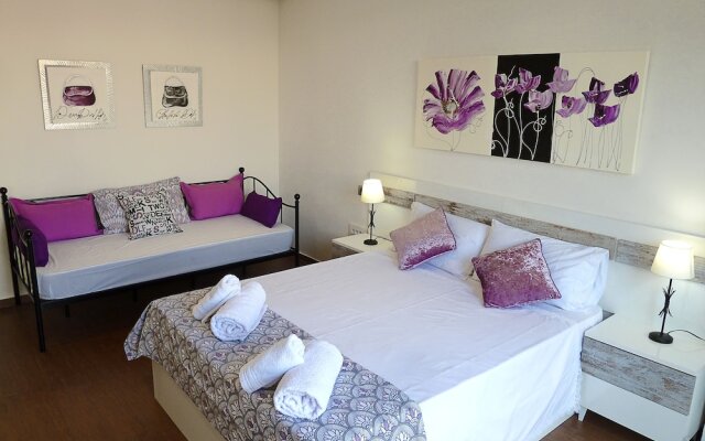 Gran Bulevar Apartment by JITKey