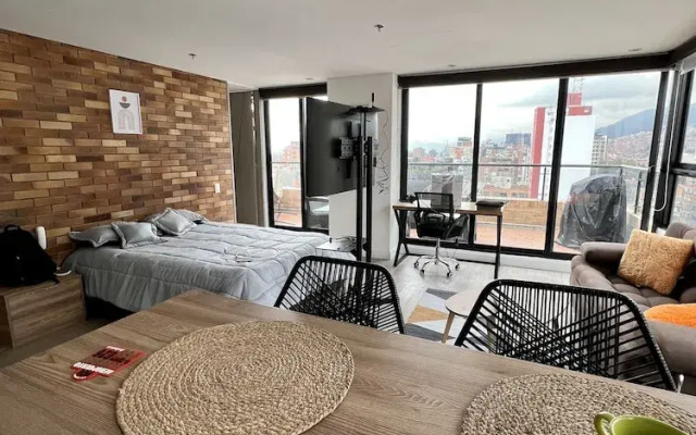Beautiful Loft With View of Los Cerros Capitalinos