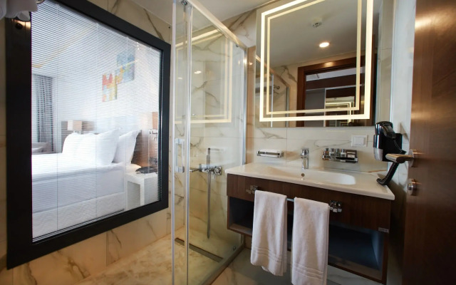The Nowness Luxury Hotel & Spa (Adults Only 16+)
