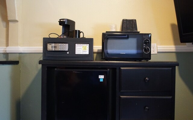 Paradise Inn and Suites