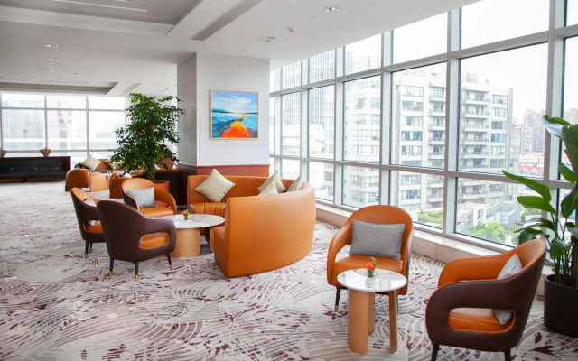 Four Points by Sheraton Shanghai, Daning