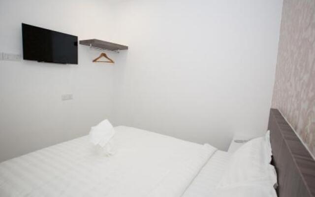 Twenty Nine Hotel