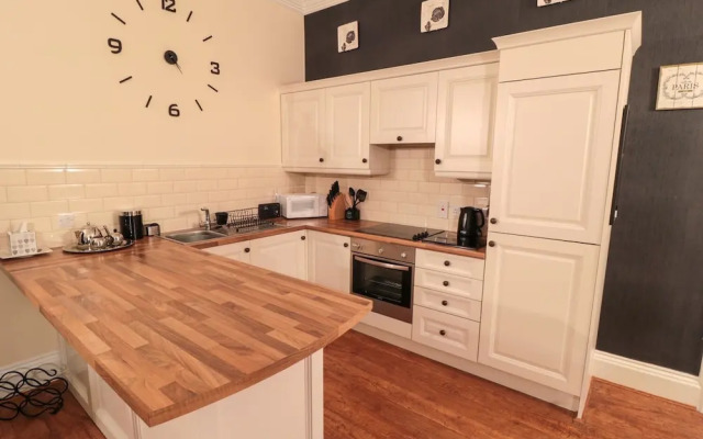 Sneaton Hall Apartment 4