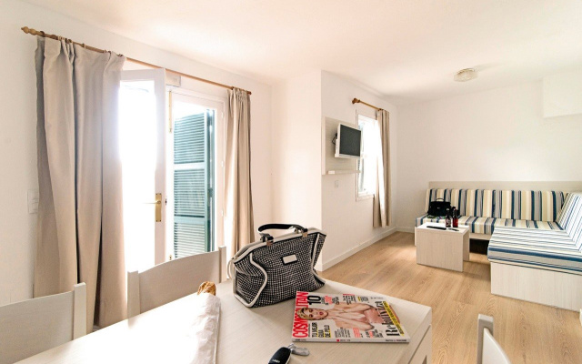 Apartamentos Cala Blanca