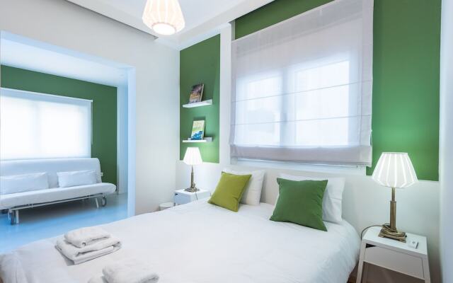 Thessaloniki Seaside Apartment A&B