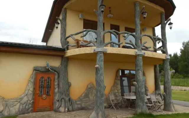 Африканский Дом