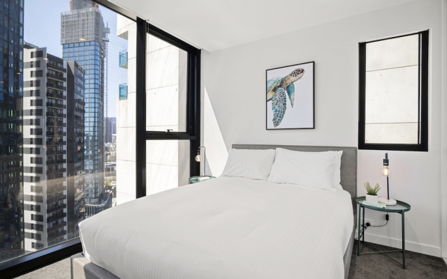 Stylish 2-bed Apartment With Stunning City Views – Guest Rooms – Melbourne