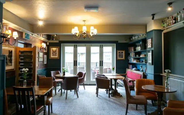 The Cowdray Arms