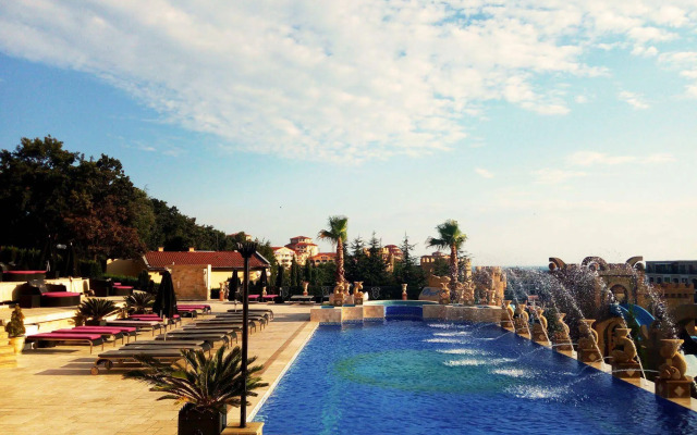 Royal Castle Design & SPA Hotel
