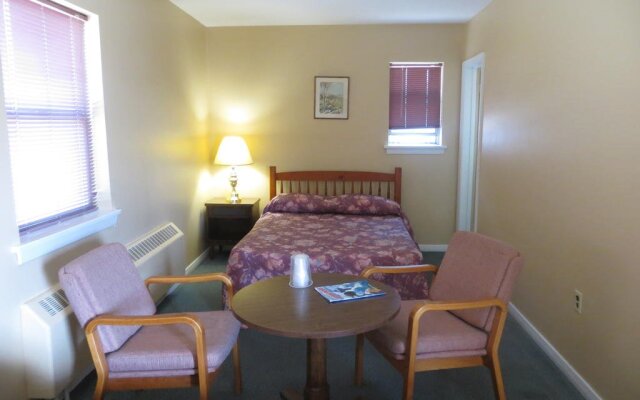 Riverview Motel