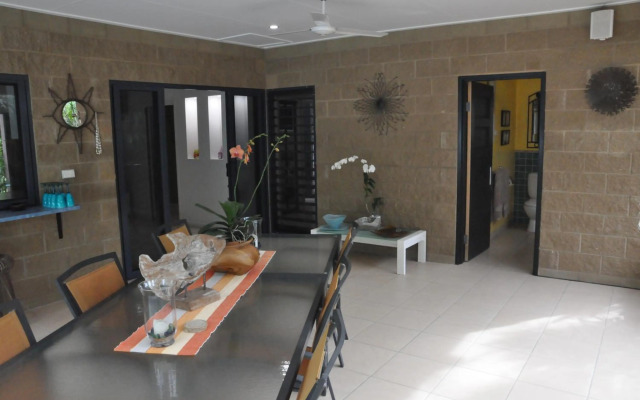 Stunning Magnetic Island Home,Private, Large Pool,Adults Only