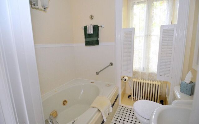 Manor at Berkeley Springs