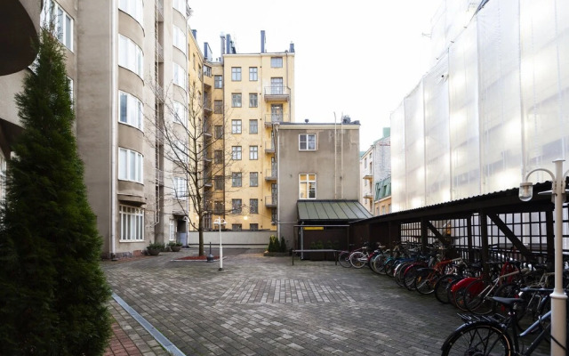 1BR City Apartment with Great Location