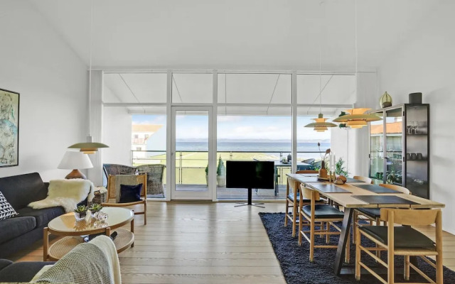Nice Apartment in Ebeltoft With 2 Bedrooms, Sauna and Wifi
